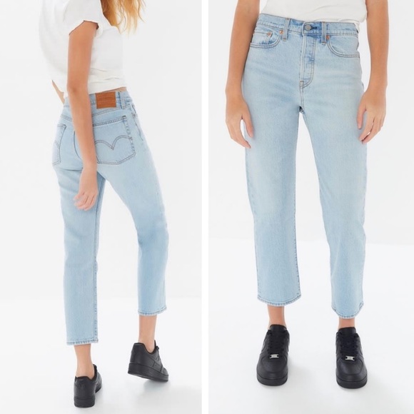 Levi's Denim - Levi’s Wedgie Straight Icon Premium Jean Aritzia Dibs Light Wash Jeans size 30